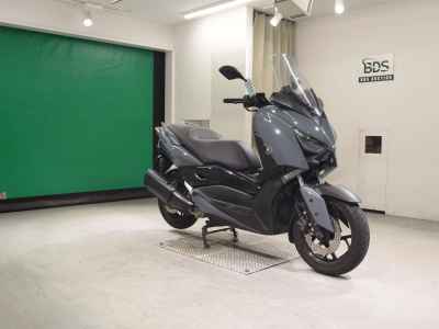 Yamaha XMAX 250 2022