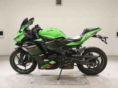 Kawasaki Ninja ZX-25R 2021