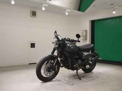 Ducati Scrambler Nightshift 2022