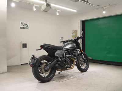 Ducati Scrambler Nightshift 2022