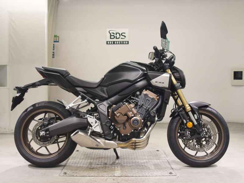 Honda CB650R E-Clutch 2024