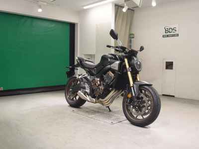 Honda CB650R E-Clutch 2024