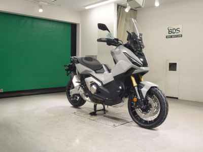 Honda X-Adv 750 2025
