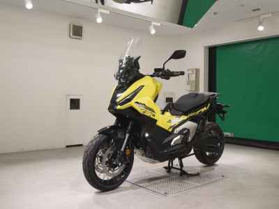 Honda X-Adv 750 2025