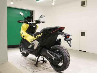 Honda X-Adv 750 2025