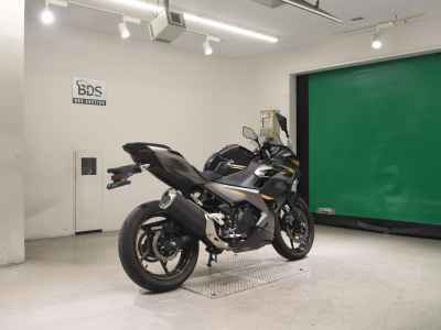 Kawasaki Ninja 400 2022