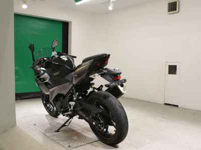 Kawasaki Ninja 400 2022