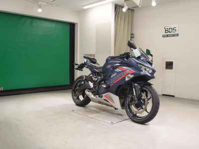 Kawasaki Ninja ZX-25R KRT Edition 2022