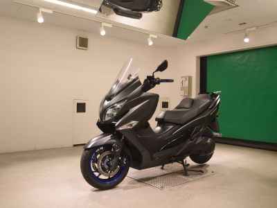 Suzuki Burgman 400 2023