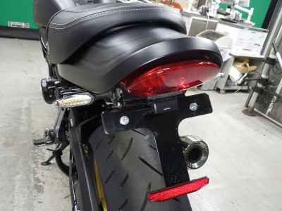 Kawasaki Z900RS SE 2025