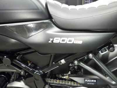 Kawasaki Z900RS SE 2025
