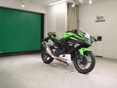 Kawasaki Ninja 400 2022
