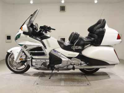 Honda GL1800 Gold Wing Airbag Navi 2012