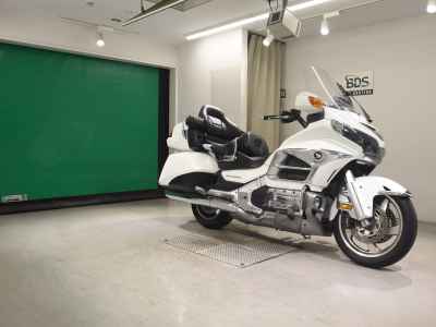 Honda GL1800 Gold Wing Airbag Navi 2012