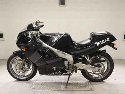 Yamaha FZR250R