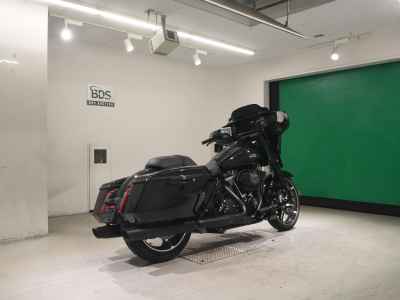 Harley-Davidson Street Glide FLHX1920 2025