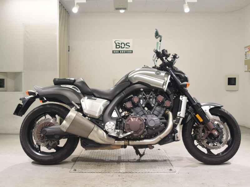 Yamaha V-Max 1200 2015