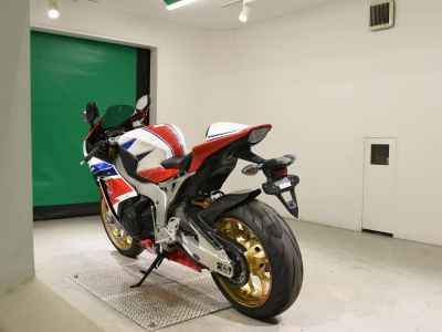Honda CBR1000RR SP 2016