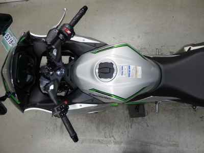 Kawasaki Ninja 7 Hybrid 2025