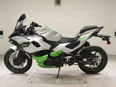 Kawasaki Ninja 7 Hybrid 2025