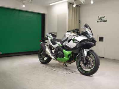 Kawasaki Ninja 7 Hybrid 2025