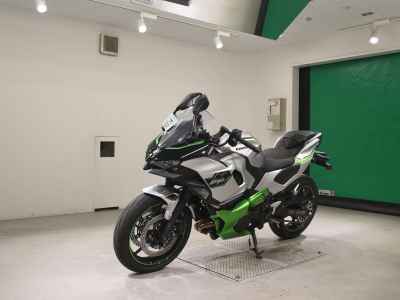 Kawasaki Ninja 7 Hybrid 2025