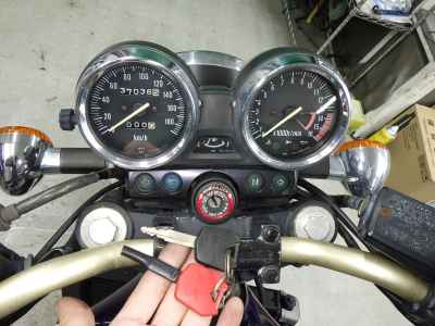 Kawasaki ZRX400 2005