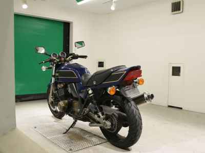 Kawasaki ZRX400 2005