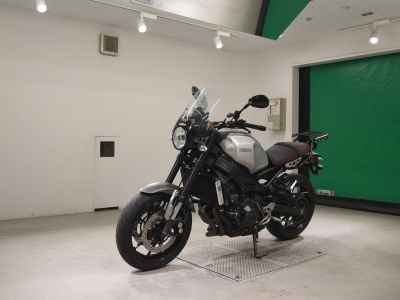 Yamaha XSR900 2021