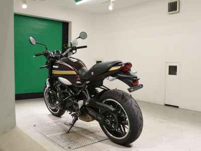 Kawasaki Z900RS 2024