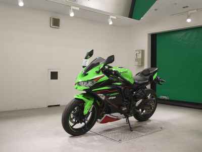 Kawasaki Ninja ZX-25R 2022