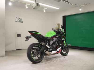 Kawasaki Ninja ZX-25R 2022