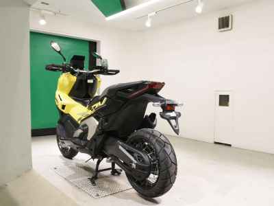 Honda X-Adv 750 2025