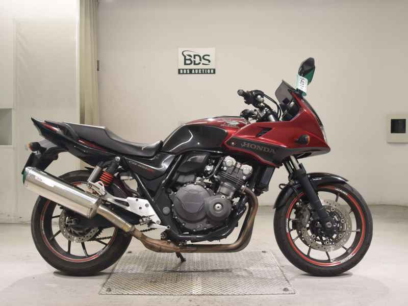 Honda CB400 Super Boldor 2015