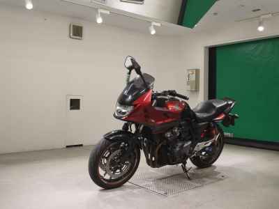 Honda CB400 Super Boldor 2015