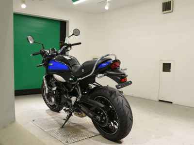 Kawasaki Z900RS 2024
