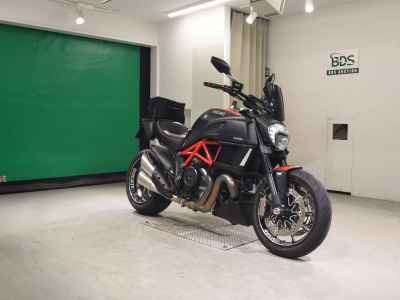 Ducati Diavel Carbon 2014