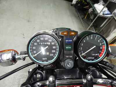 Kawasaki Z500 2022