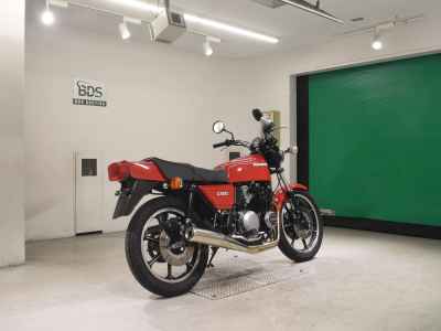 Kawasaki Z500 2022