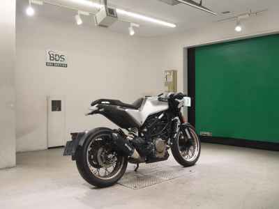 Husqvarna Svartpilen 401 2021