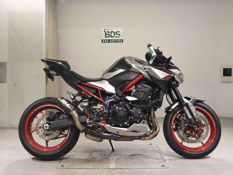 Kawasaki Z900 2023