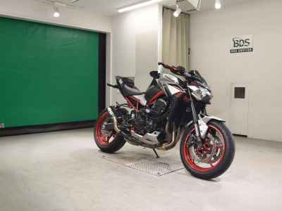 Kawasaki Z900 2023