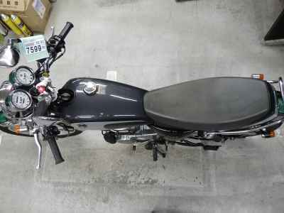 Yamaha SR400 2021