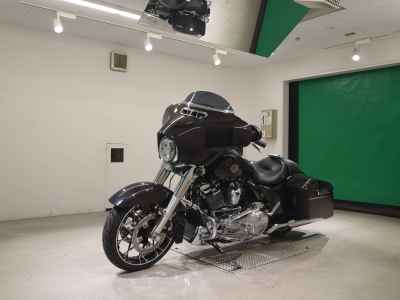 Harley-Davidson Street Glide FLHXS1870 2021