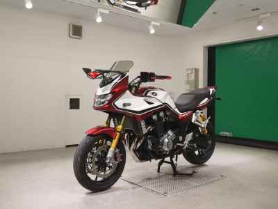 Honda CB1300 Super Boldor 2022
