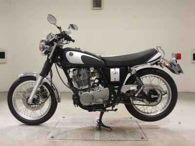 Yamaha SR400 2021