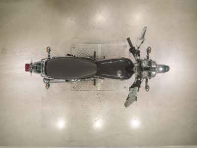 Yamaha SR400 2021