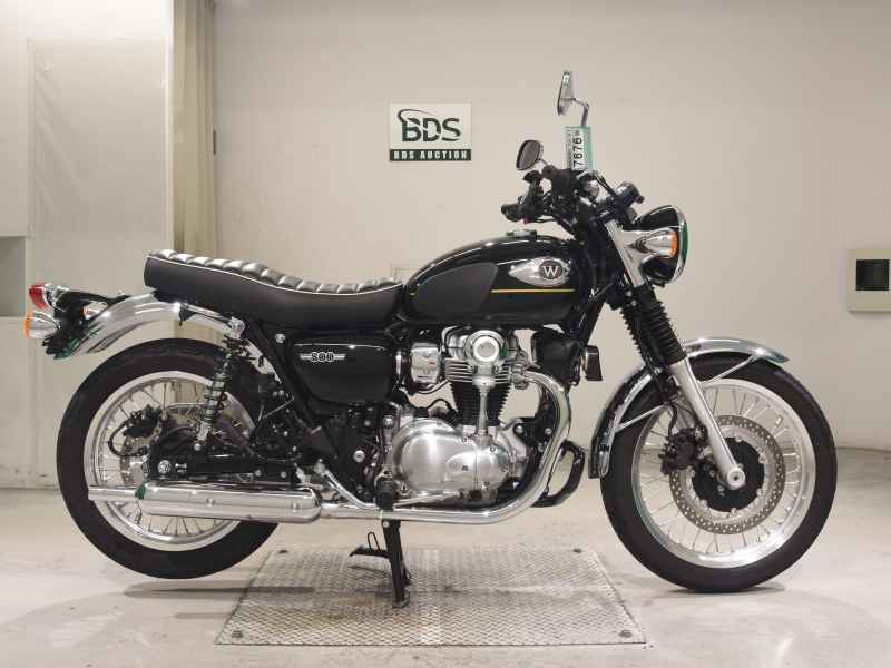 Kawasaki W800 2025