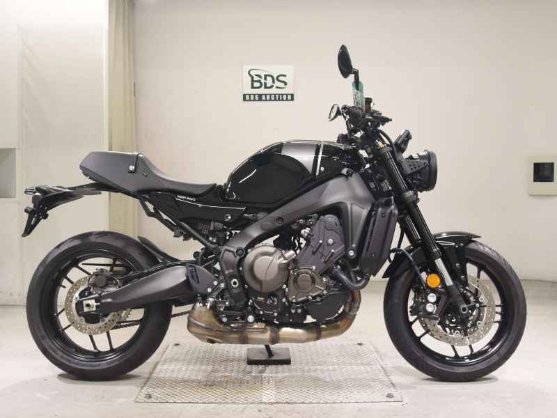 Yamaha XSR900 2025