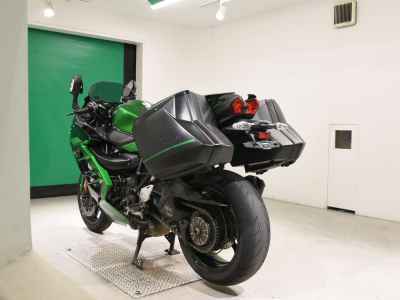 Kawasaki Ninja H2 SX 2018